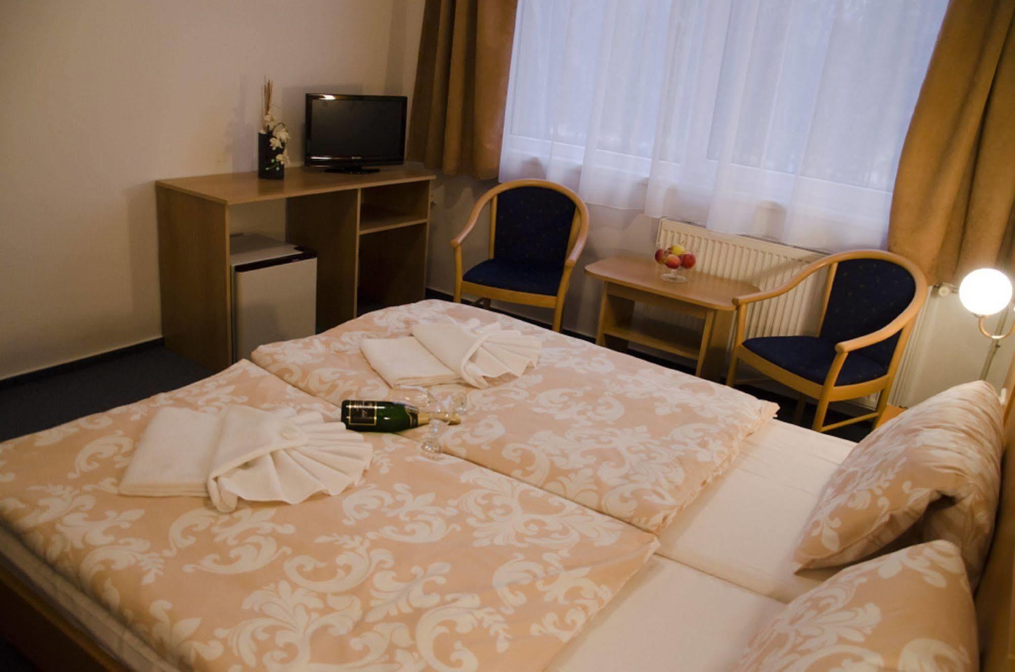 Hotel Zátiší Františkovy Lázně Exteriér fotografie